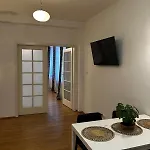 Golden With Lift - Old Town Apartment Krakau