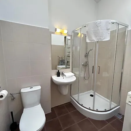 Golden With Lift - Old Town Appartement *