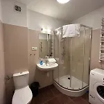 Golden With Lift - Old Town Apartman