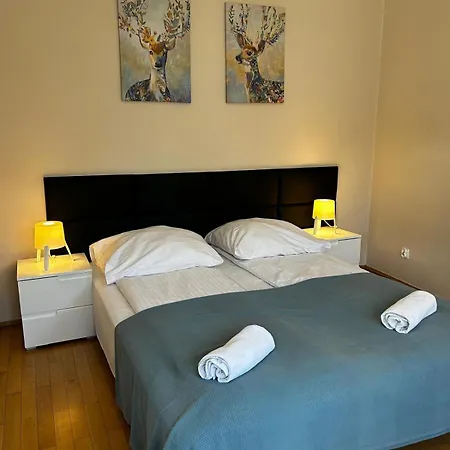 Apartment Golden With Lift - Old Town *