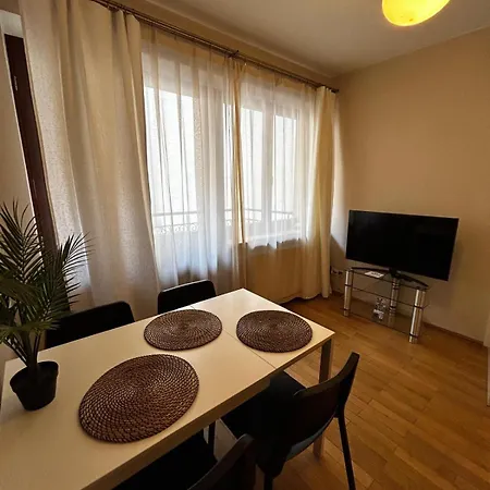 Apartment Golden With Lift - Old Town