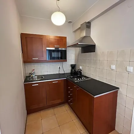 Golden With Lift - Old Town Apartment *