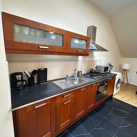 아파트 Golden With Lift - Old Town