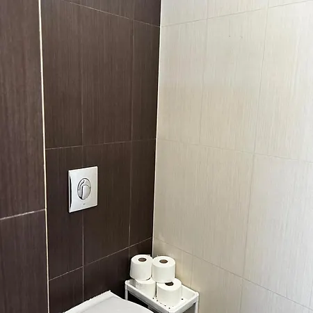 Golden With Lift - Old Town Apartman