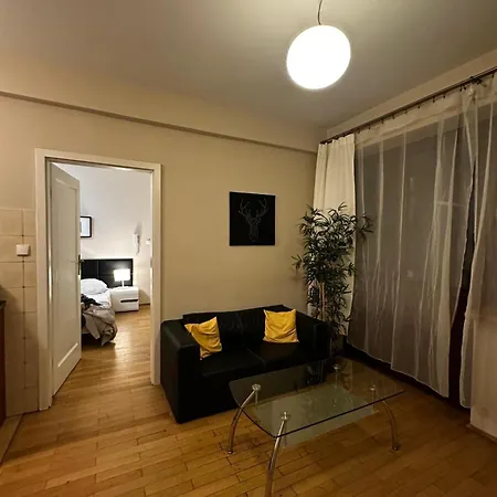 Golden With Lift - Old Town Apartman