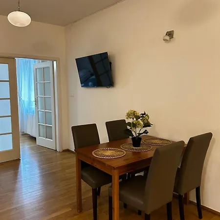 Golden With Lift - Old Town * Kraków