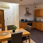 Golden With Lift - Old Town Апартаменты Краков